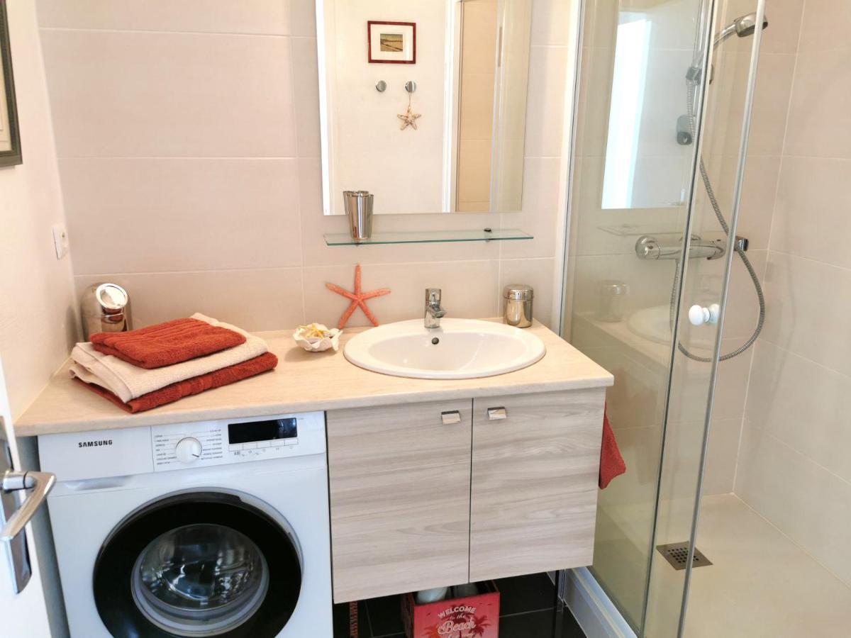 Le Colombier Apartment เลส์ซาบล์-โดล็อนน์ ภายนอก รูปภาพ